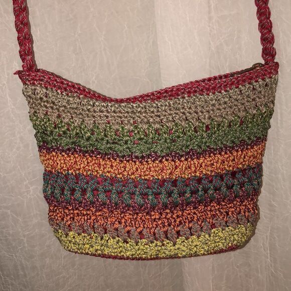 𝒍𝒊𝒏𝒂 Macramé Crochet Multicolored Heather Striped Crossbody Bag - Picture 2 of 10
